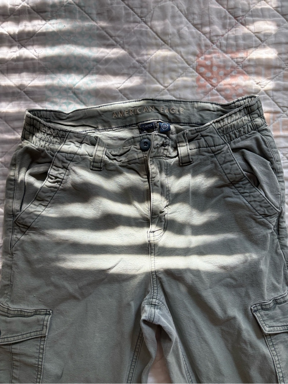 American Eagle Outfitters Olive Green Cargo Pants